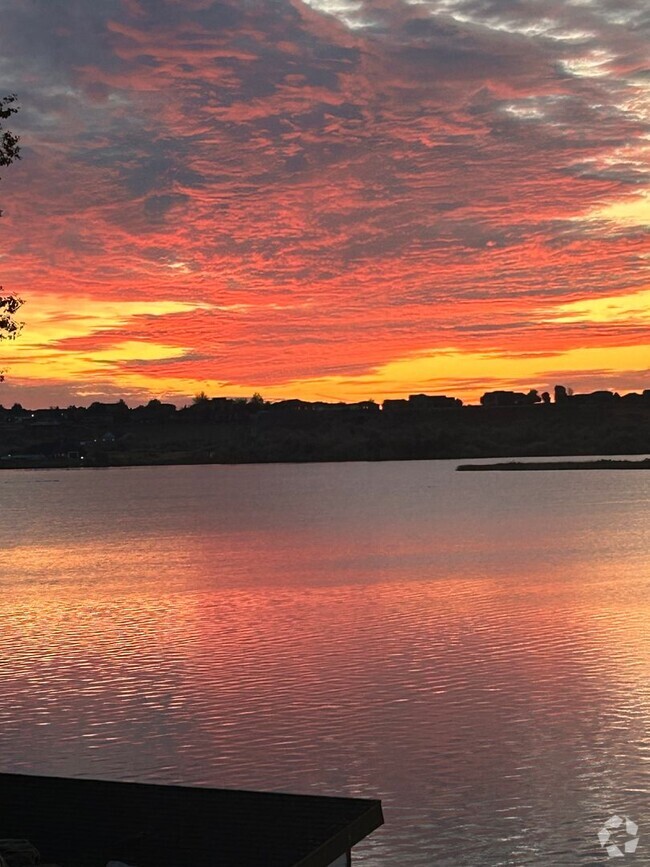 Building Photo - 5 Bedroom 3 Bath With An Unobstructed Lake... Rental