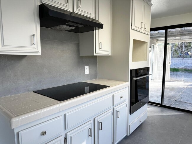 Photo - 2201 N Farrell Dr