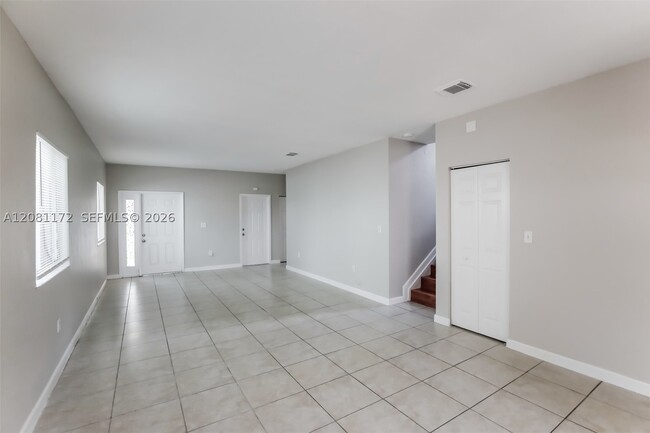 3432 NE 3rd Dr