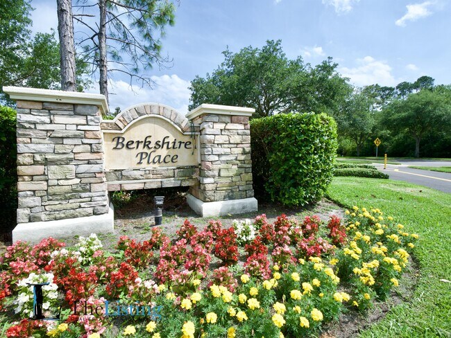 Photo - 12958 Vennetta Way