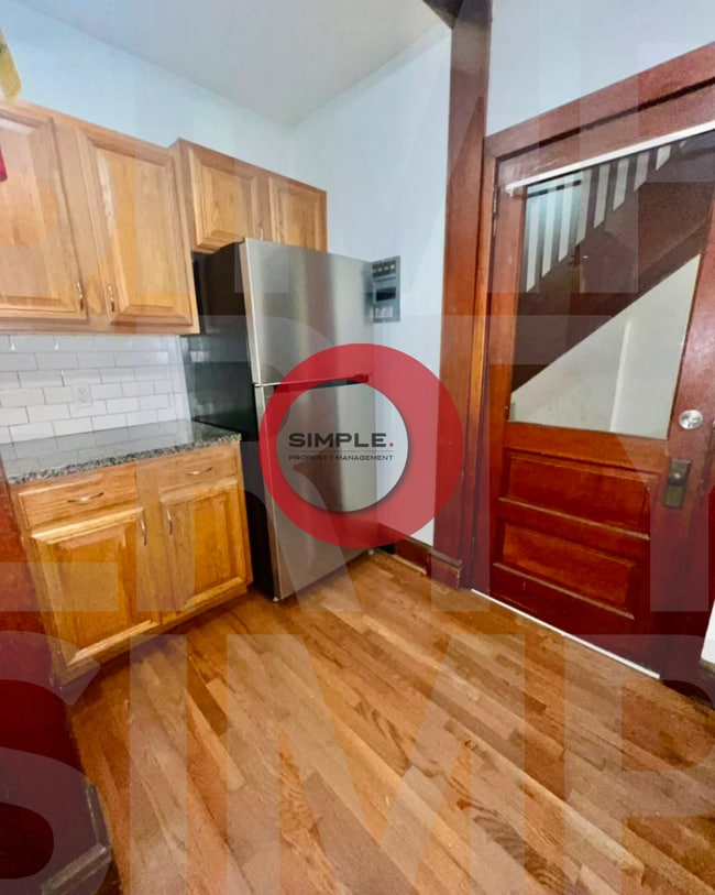 37 E Philadelphia Ave Unit 5