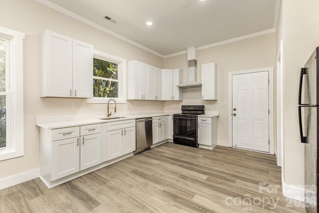 Photo - 1205 S Lafayette St