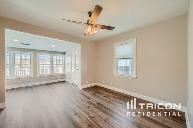 Photo - 7404 Park Dr