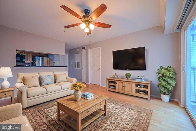 Building Photo - 3307 Wyndham Cir Unit 2164