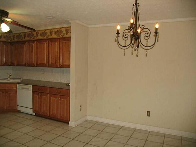 Photo - 906 Parkaire Crossing