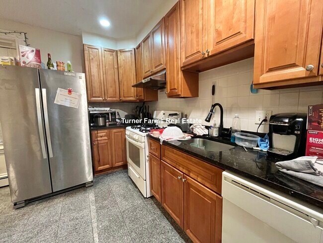 Photo - 127 Cedar St