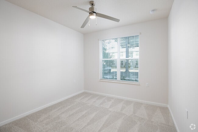 2BR, 2BA - 848SF - Primary Bedroom