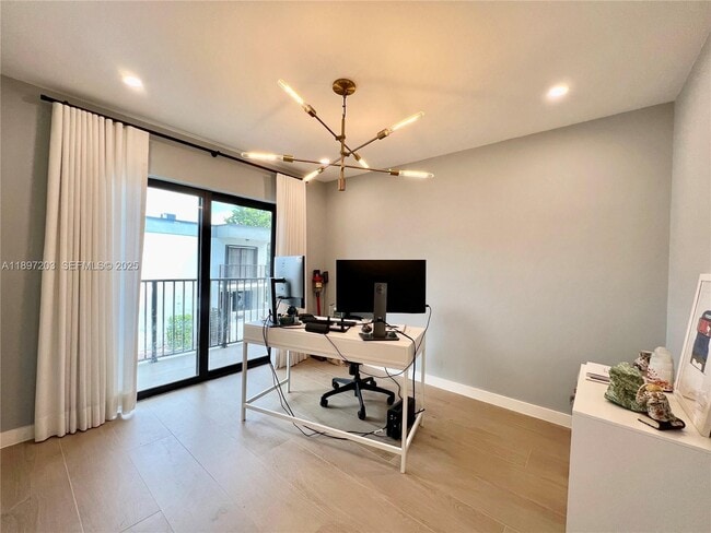 Photo - 3220 W Trade Ave Unidad III2