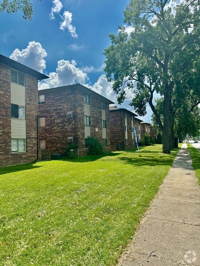 Building Photo - 3045 Bernice Rd Rental