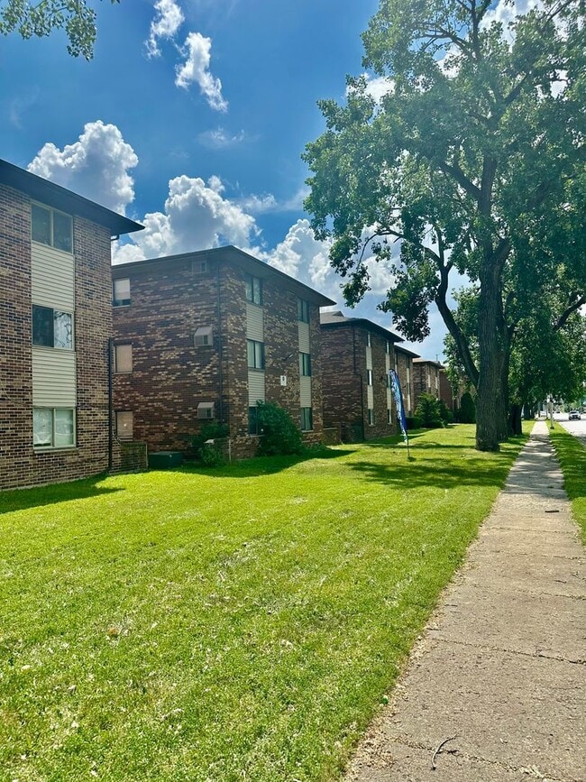 Building Photo - 3045 Bernice Rd Rental