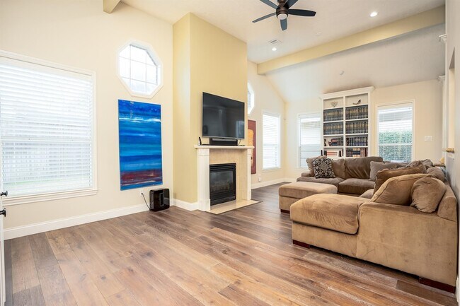 Photo - 8915 Wallington Dr