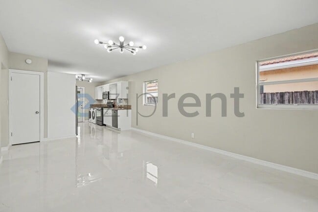 Photo - 1650 Jackson St