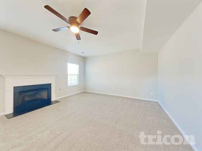 Photo - 1068 Countess Ln