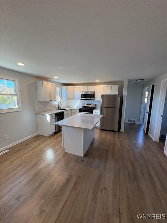 Building Photo - 862 Falcon Dr