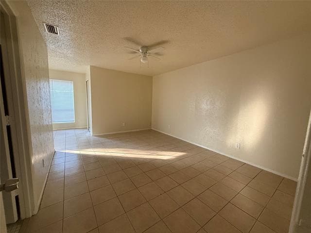 Photo - 5005 Galaxie Rd