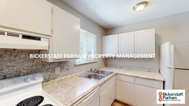 Photo - 5200 Armour Rd