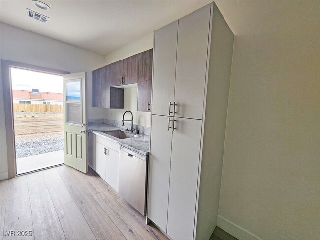 Photo - 1340 E Arrowhead St