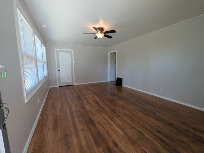 Photo - 1825 Washington Ave