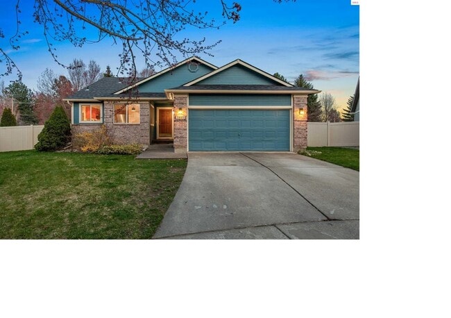 Building Photo - Spacious home with finished basement in Coeur d’Alene Place