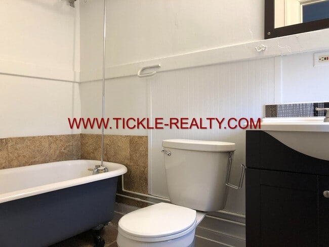Photo - 174 N Goodman St Unidad 6