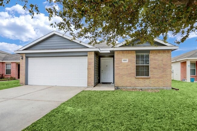 Building Photo - 4210 Medina River Loop Rental