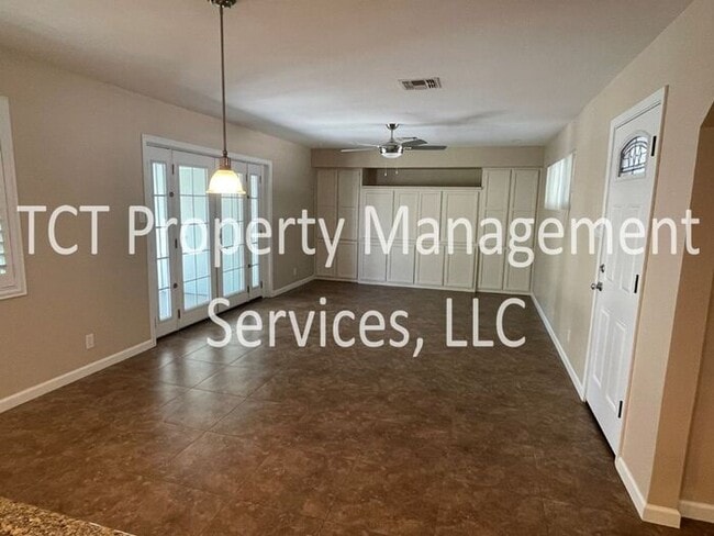 Photo - Beautifully Landscaped 3 Bedroom Home in Tempe!