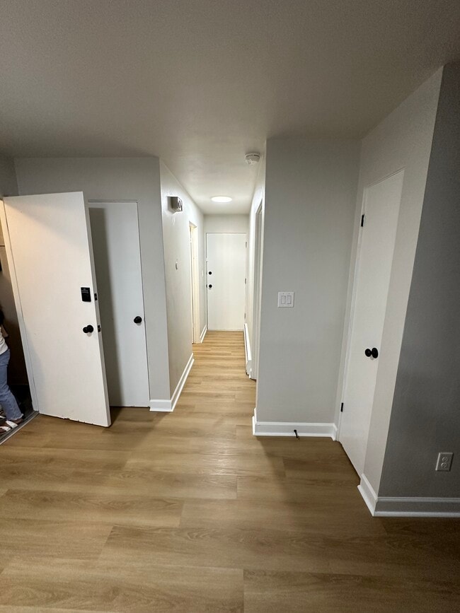 Photo - 2430 5th Ave Apartments Unit Top N