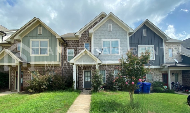 Photo - Townhome for Rent in Chelsea! View with 48 Hours Notice!