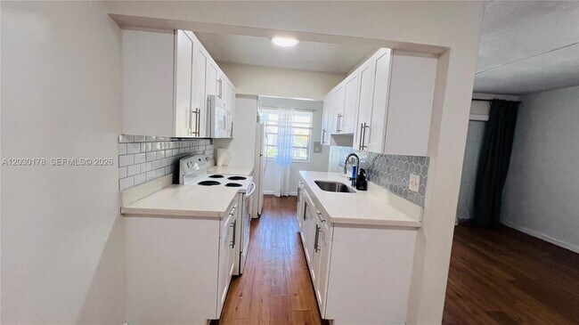 Photo - 1100 NE 1st Ct Unit 213