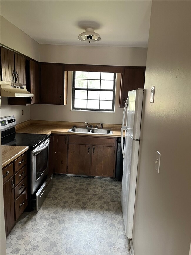 Photo - 1705 Cliff Ridge Ct