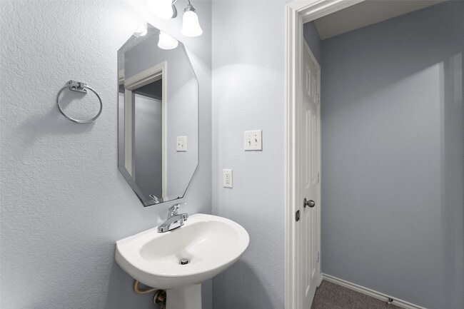 Photo - 11745 Logan Ridge Dr