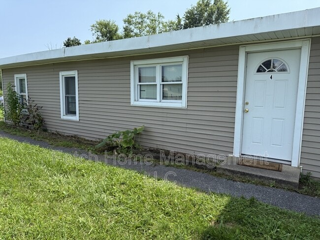 Building Photo - 10669 Jonestown Rd Rental