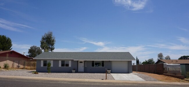 Photo - 523 N Leonardo De Vinci Dr House