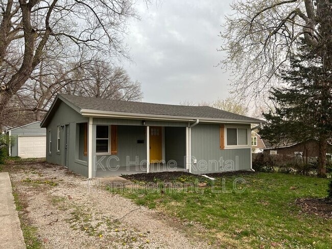 Building Photo - 408 E Devon St Rental