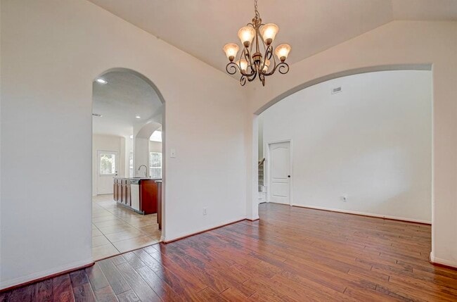 Photo - 11 Sagamore Ridge Pl