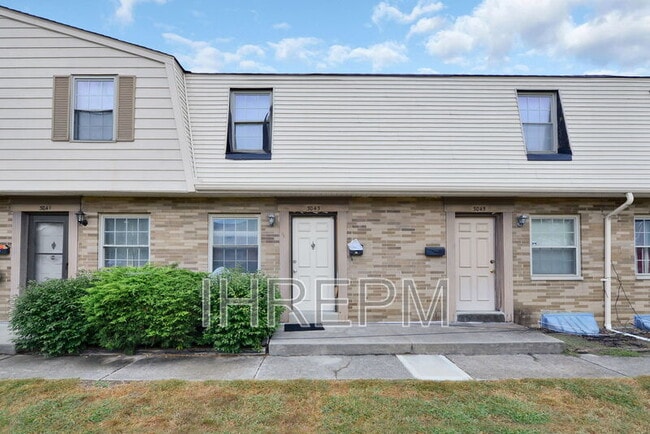 Building Photo - 3043 Morsetown Ct S Rental