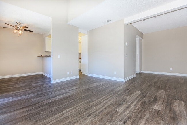 Photo - Raintree Apartment Homes