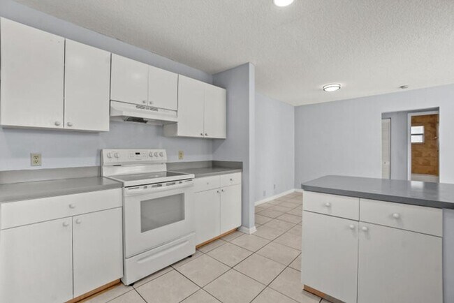 Photo - 4128 Chestnut Ave