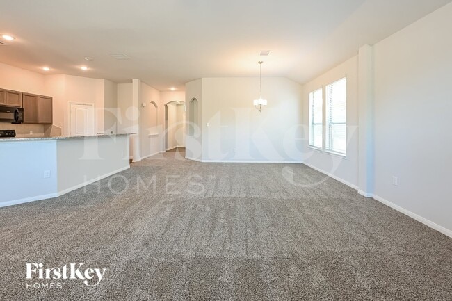 Photo - 14785 Country Club Dr