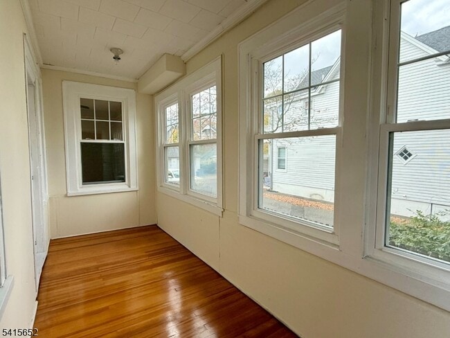 Photo - 8 William St