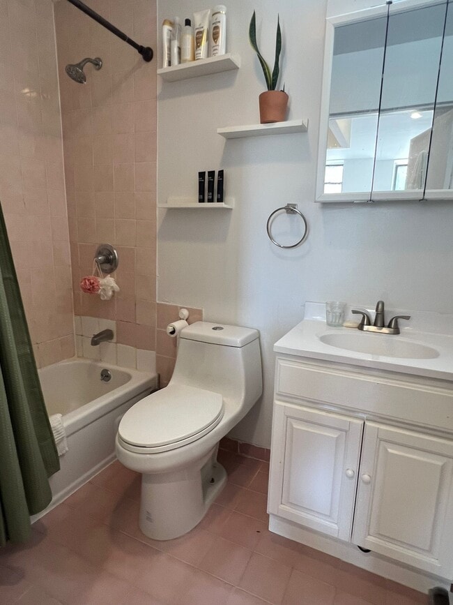 Photo - 203 Chrystie Street