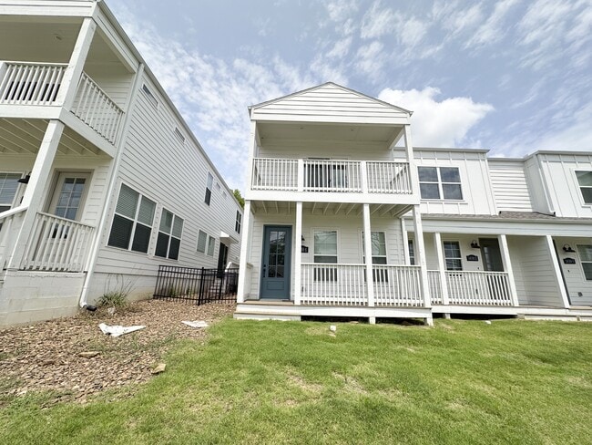 Building Photo - 1430 E Huntsville Rd Rental