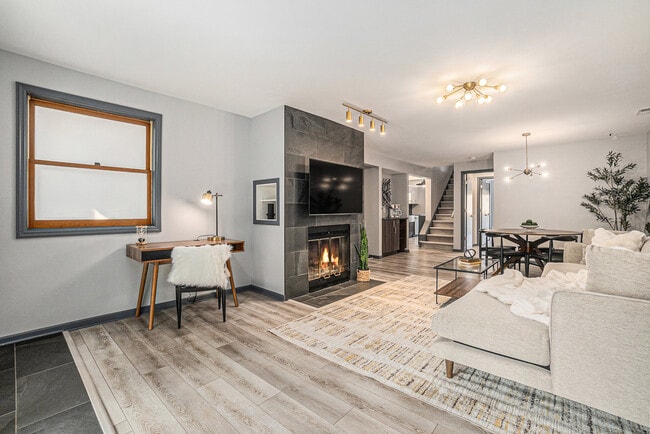 Photo - 112 S 37th St Unit Ste 1122 Apt 2