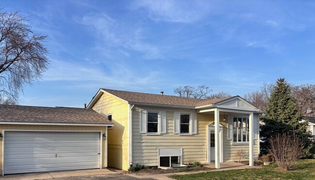 Photo - 224 E Heather Terrace