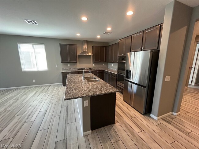 Building Photo - 6016 Bugsy St