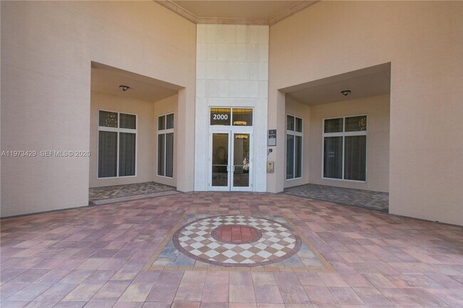 Photo - 2000 Salzedo St