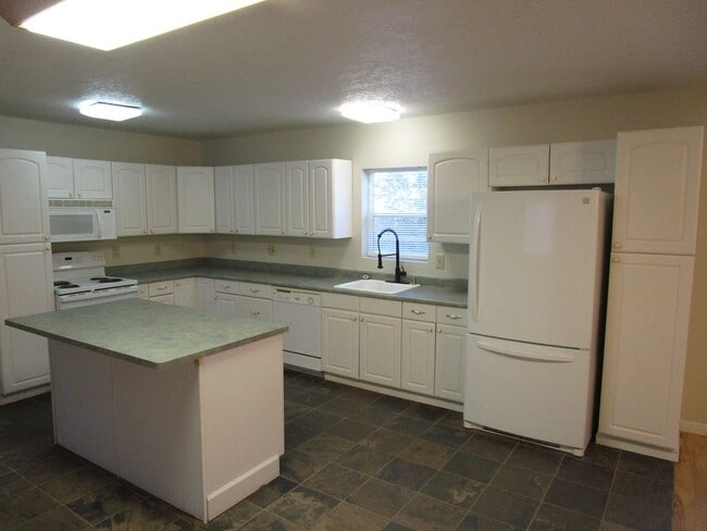 Photo - 7110 Teenie Rd