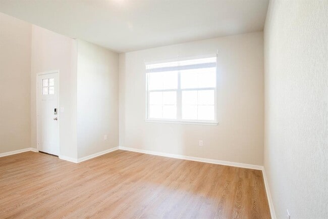 Photo - 1612 Fairhaven Gtwy