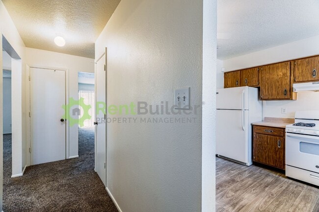 PPL 9716 Comanche - Building 1