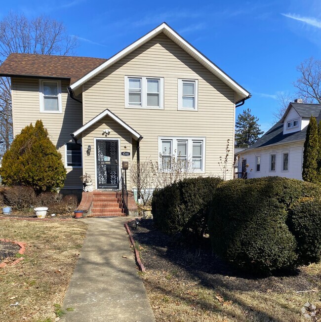 Building Photo - 4310 Ridgewood Ave Rental